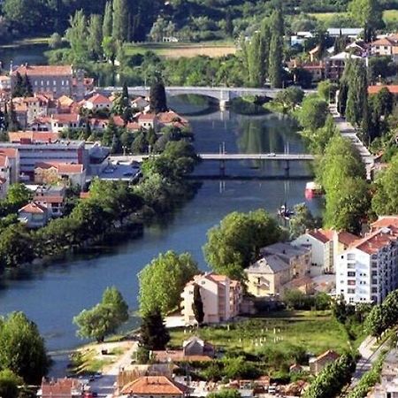 Apartman Sicilija Daire Trebin Dış mekan fotoğraf